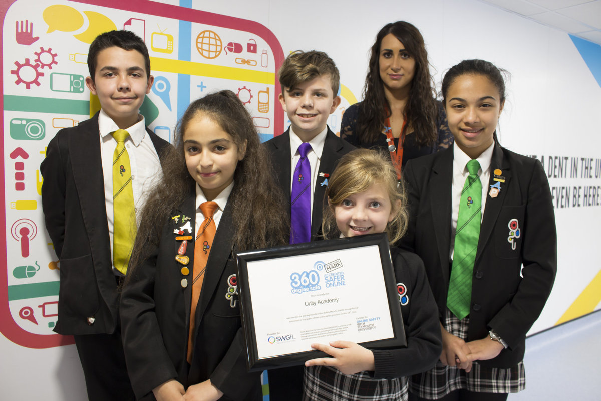Image of Unity Academy receives award for Online Safety!